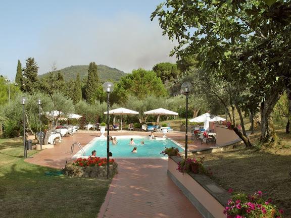 Hotel Villa Vecchia モンテ・ポルツィオ・カトーネ エクステリア 写真